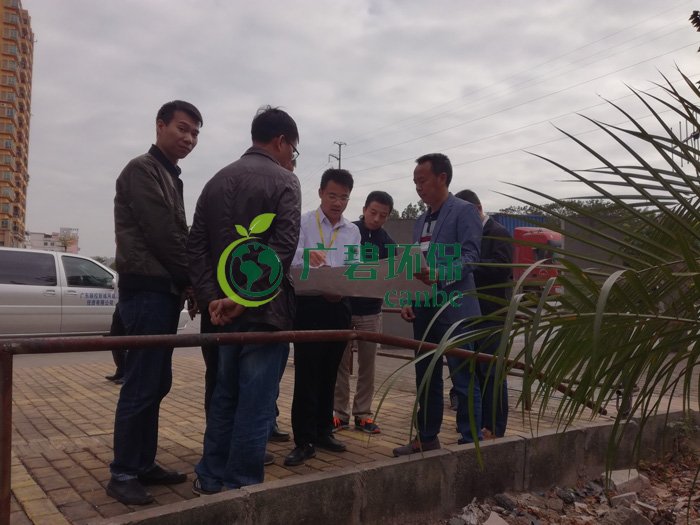 大良街道、順控環保水務等領導到金陡涌黑臭水體治理現場視察工作(圖2) 大良街道、順控環保水務等領導到金陡涌黑臭水體治理現場視察工作(圖2)